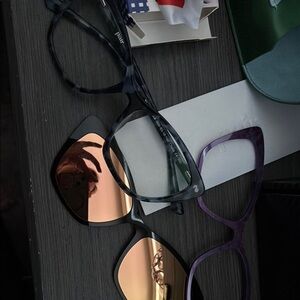 Complete PAIR set (non-prescription photo-chromic). 2 toppers. Nice case. Cloth.